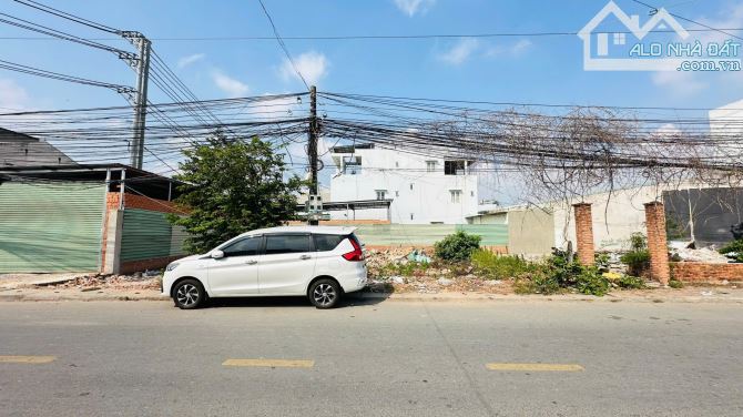 Đất 100m mặt tiền Đông Minh gần BigC Go Dĩ An vào 900m