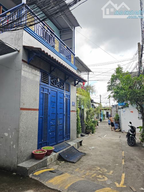 5Tỷ500__245m2__Dãy trọ gần Vincom và Ngã Tư 550__thu 15 tr/th__Hẻm 4m cách ĐT743B chỉ 100m