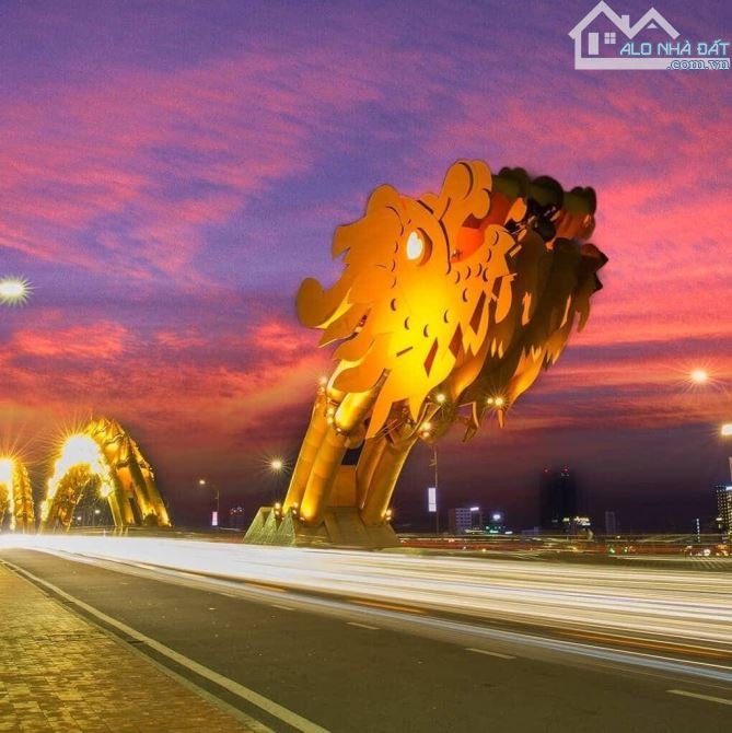 TRUNG TÂM HẢI CHÂU NGAY CẦU RỒNG 135M2 NGANG 8  ĐƯỜNG TRẦN PHÚ CHỈ 11x TỶ