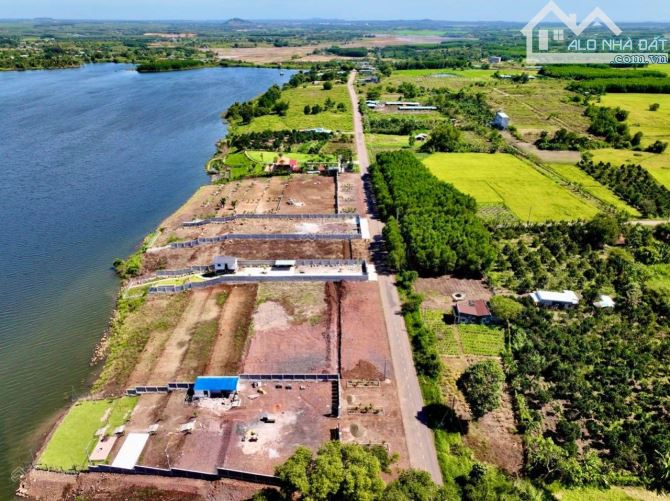 Bán 3 lô view trực diện hồ Suối Môn thích hợp nghĩ dưỡng
