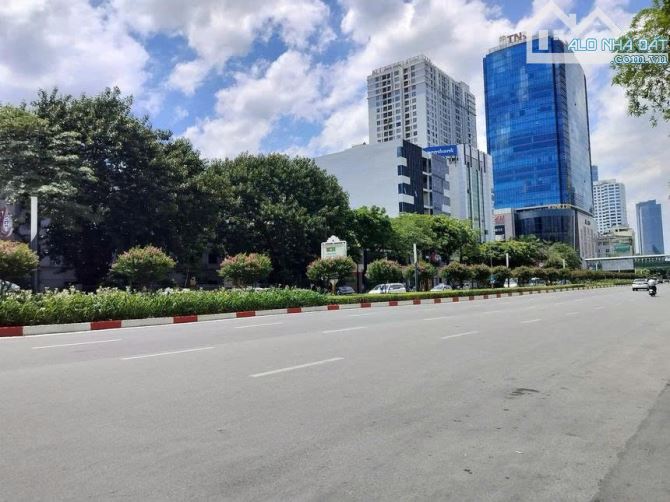 BÁN NHÀ MẶT PHỐ NGUYỄN CHÍ THANH, ĐỐNG ĐA – VỊ TRÍ ĐẮC ĐỊA – CHO THUÊ 100TR/THÁNG