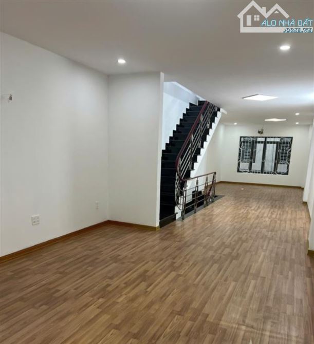 Bán nhà Tuyến 2 Lê Hồng Phong, Đằng Lâm, Hải An, 2 tầng, 60m2, 6,9 tỷ.