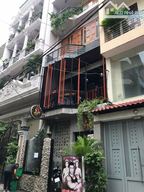 Nhà bán 5 tầng HXT 7m đường Thành Thái khu nội bộ An ninh ( 4.5x18m) Giá bán 16.8 Tỷ.