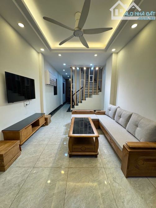 BÁN NHÀ ĐẸP NGỌC THỤY - FULL NỘI THẤT CHỈ VIỆC XÁCH VALI VỀ Ở - 39M2 CHỈ 7,4 TỶ
