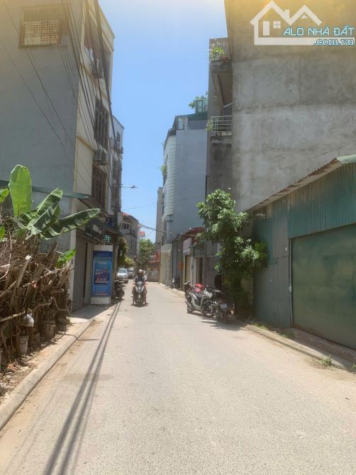 BÁN NHÀ ĐẤT CẤP 4 – NGÕ THÔNG – Ô TÔ TRÁNH NHAU – KD XUẤT SẮC - 52M2 - 4,65 TỶ - 1