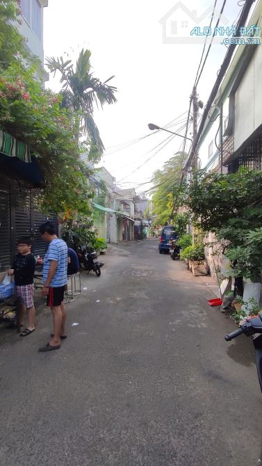 Bán nhà hẻm 7m Thoại Ngọc Hầu Tân Phú 6.4x17m cấp 4 giá 12.5 tỷ TL (gần Nguyễn Sơn)
