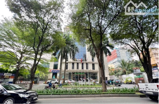 TOÀ NHÀ VP 5,340 M2 - MT PASTEUR NGAY CV 30/4- DT: 35X30-GIÁ: 2,9 TỶ/TH