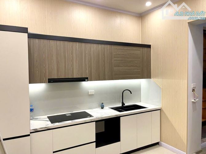 HƠN 7 TỶ CÓ NHÀ 5 TẦNG 43M2 NHÀ MỚI NGUYỄN LƯƠNG BẰNG - NGÕ RỘNG - GẦN Ô TÔ