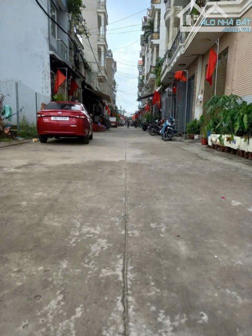 Nhà 3 tầng đường BÙI VĂN NGỮ, phường Hiệp Thành, Q12, dt 58,3m2(4mx15m) Hẻm 8m💵 5,1Tỷ