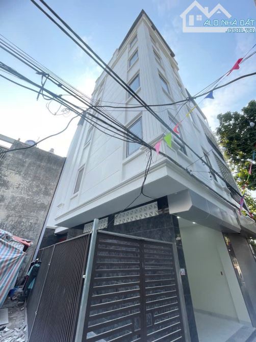 XUÂN PHƯƠNG-LÔ GÓC 2 THOÁNG-Ô TÔ ĐỖ CỬA-KINH DOANH NHỎ-SÁT ĐƯỜNG 70-33MX6T-MT4,5M 6.X T