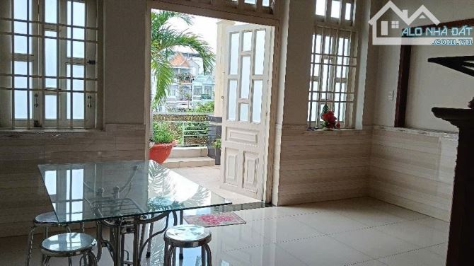 Nhà 3 tầng đường BÙI VĂN NGỮ, phường Hiệp Thành, Q12, dt 98,5m2(5/6,2mx18,5m)💵 8,4 tỷ