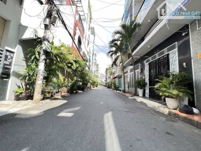 Bán biệt thự hẻm nội bộ rộng 8m sạch đẹp Nguyễn Thành Ý. Đakao. Q1, DT : 12*16m. 55 tỷ TL