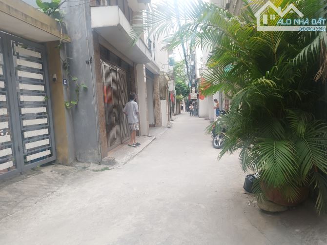 BÁN NHÀ PHỐ HOÀNG NHƯ TIẾP LONG BIÊN 12 TỶ 51 m 6 TẦNG THANG MÁY LÔ GÓC Ô TÔ KD