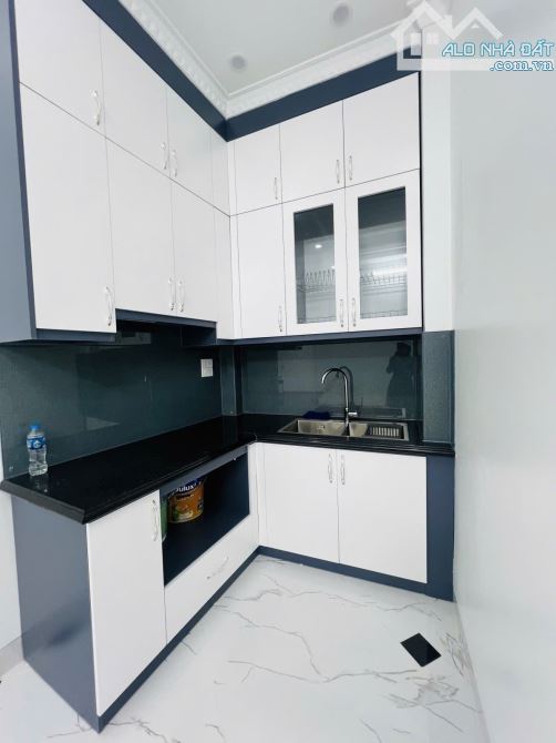 CẦN BÁN NHÀ ĐẸP SIÊU HIẾM PHỐ VỌNG NGÕ CỰC NÔNG NHIỀU TIỆN ÍCH THANG MÁY 36M5T 8,9 TỶ