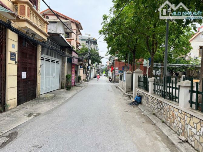 PHỐ VIP NGỌC THỤY 8 TỶ-45m-4 TẦNG -4MT THANG MÁY - NỘI THẤT XỊN XÒ