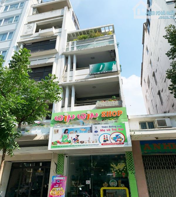 Bán nhà MT Đề Thám, P.Cầu Ông Lãnh, Quận 1, Ngang gần 5x20m, 3 Tầng, HĐT: 90trđ, Giá:32 tỷ