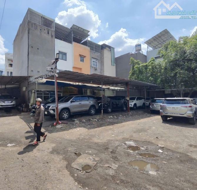 CHỦ CẦN THANH KHOẢN GẤP!!! GIẢM 1.5TY CÒN 14TY. XƯỞNG OTO 305M2, LÊ THỊ RIÊNG, Q12
