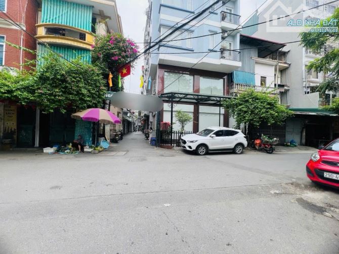 💥 BÁN NHÀ CẦU GIẤY, LÔ GÓC, NGÕ Ô TÔ TRÁNH TO HƠN PHỐ 55m2 NHỈNH 11 TỶ