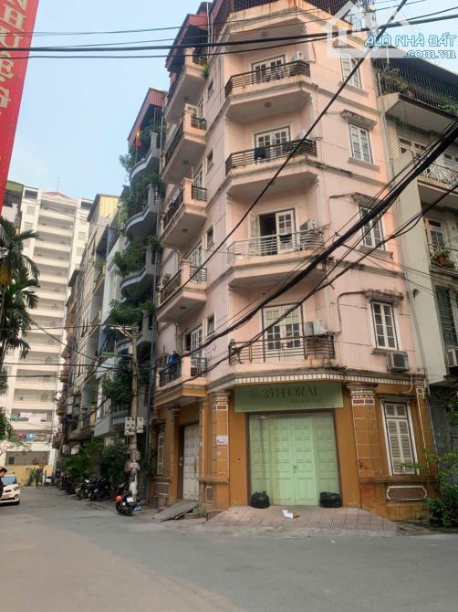 Bán gấp nhà đường Hoàng Quốc Việt 75m2, 6T thang máy, ôtô tránh, kinh doanh, giá 21,5 tỷ.