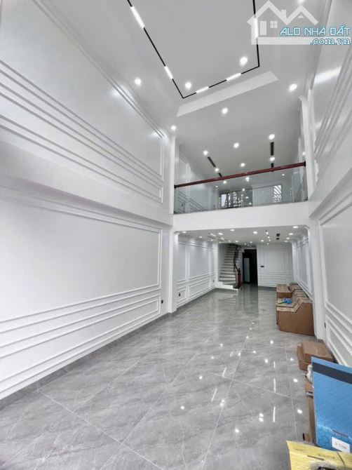 Hàng Hiếm Trần Khát Chân DT 66m2 Xây mới 6 Tầng thang máy Ngõ Oto tránh Gía nét 15,7 tỷ