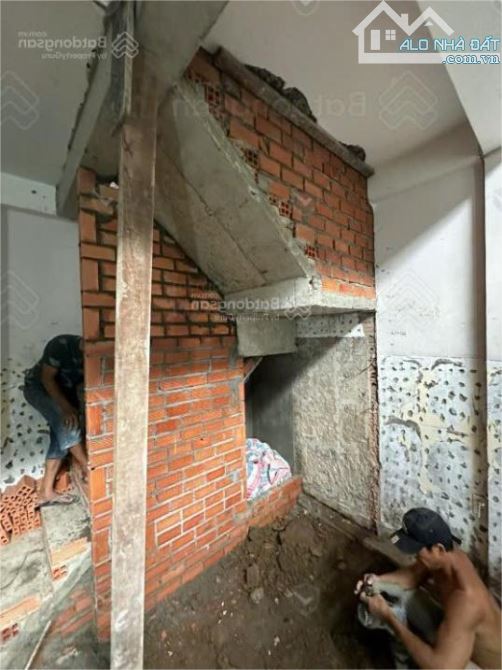 🏡 Bán nhà mới Ngô Gia Tự, Q.10, góc 2 mặt hẻm, 6.x tỷ!
