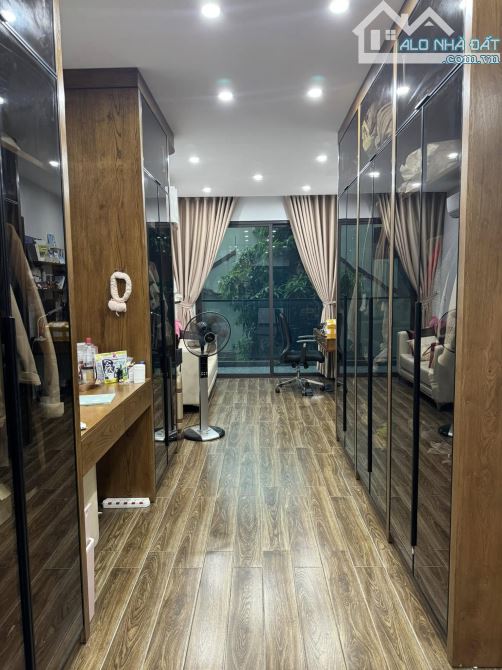 Nhà mới đẹp ở ngay Cầu Giấy Sổ vuông 54m, 8 tầng MT5m Giá 23 tỷ Ô tô đỗ cửa Đầu tư cực tốt - 10