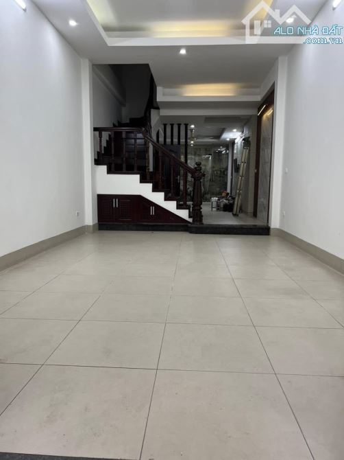 BÁN NHÀ NGỤY NHƯ KONTUM THANH XUÂN, GẦN PHỐ OTO ĐỖ CỬA, VĂN PHÒNG, DT52M2, 16.X TỶ - 1