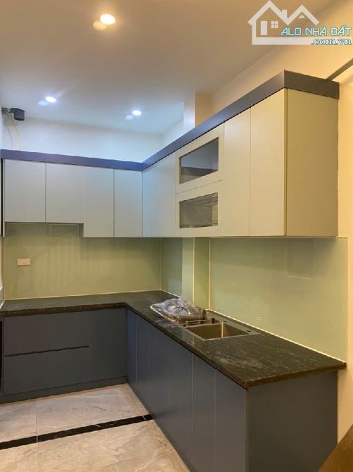 Chỉ 5,95 tỉ có ngay Nhà Mới 5 tầng 34m Thạch Bàn Long Biên - 1