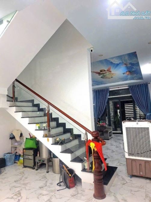 HẠ GIÁ CẦN BÁN GẤP NHÀ SÀI QUẤT P- TÂN HOÀ .BIÊN HOÀ CHỈ 1 SẸC QUỐC LỘ 1A - 1
