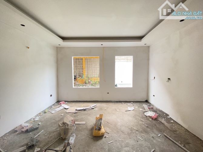 PHỐ CỔ  HÀ ĐÔNG - 10M RA MẶT PHỐ - XÂY MỚI 5 TẦNG - TẶNG FULL NỘI THẤT - 7.15T - 1