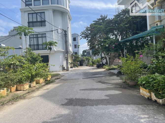 Chính chủ cần bán 79,5m đất đấu giá X3 khu Đồng Phan tổ 16 phường Thạch Bàn - 1