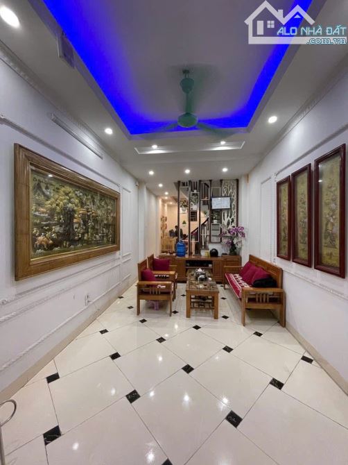 Cho thuê nhà Cự Khối, Long Biên 7.5 triệu, 46m, 4 tầng sát phố, full NT, Ô TÔ - 1