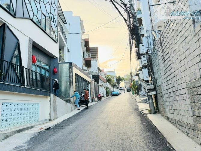 🏡 BÁN CĂN HỘ CAO CẤP NGAY ĐẠI HỌC ĐÀ LẠT - ĐƯỜNG Ô TÔ 6M - 1