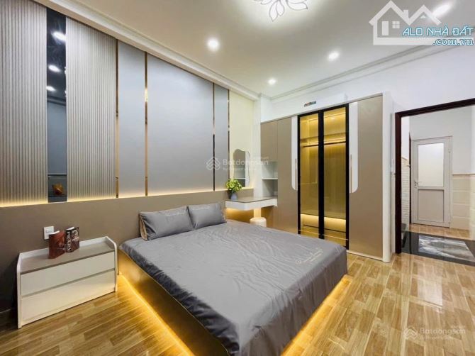 KHU PHÂN LÔ - HẺM XE HƠI - 5 TẦNG MỚI FULL NỘI THẤT SỊN SÒ - 5*10M - 1