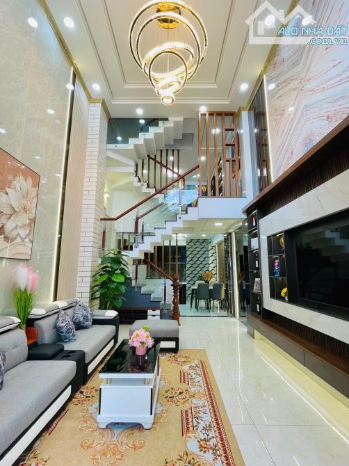BÁN NHÀ HXH FULL NỘI THẤT - 4*12 - Đường số 51 - P.14 - 1