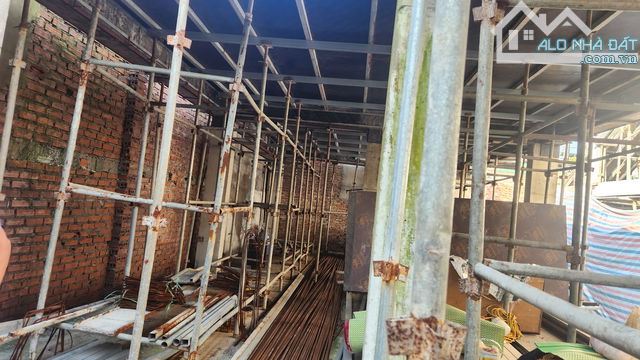 Bán mảnh đất mặt đường Vũ Tông Phan, xây văn phòng hoặc kinh doanh đa ngành nghề. - 1