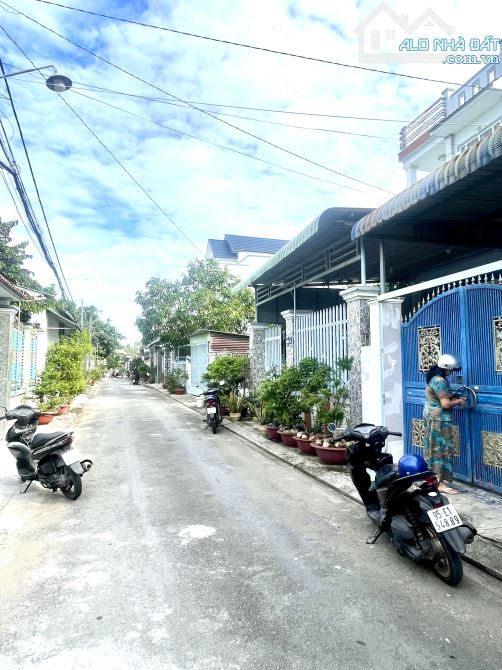 Cho thuê nhà hẻm 38 huỳnh phan hộ bình thuỷ, 1 lầu, trang bị đầy đủ nội thất, hẻm ô tô - 1