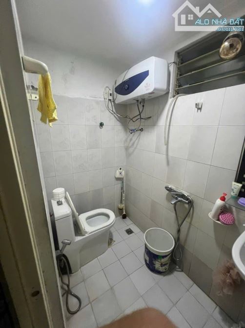 Bán nhà mặt phố Trung Phụng, quận Đống Đa, diện tích 50m2, mặt tiền 4.5 m, 8 tầng, giá 33 - 1