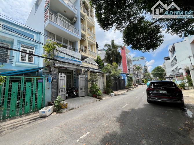 SIÊU PHẨM BIỆT THỰ 4 TẦNG – MT ĐƯỜNG SỐ P TÂN QUY, QUẬN 7 –NGANG 8M– GIÁ CHỈ 28 TỶ - 1