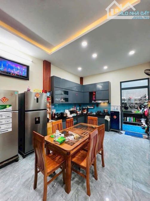 Ngộp Bank giảm ngay 2 tỷ còn 6,6 tỷ HXH đỗ cửa Đường Lê Trọng Tấn Tân Phú 4mx18m 4 Tầng - 1
