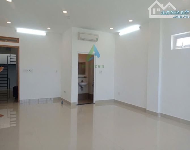 BÁN KHÁCH SẠN 6 TẦNG 12PN ĐƯỜNG 10M5 BÙI TÁ HÁN, DT 81M2, GIÁ TỐT 13TỶ200 - 1