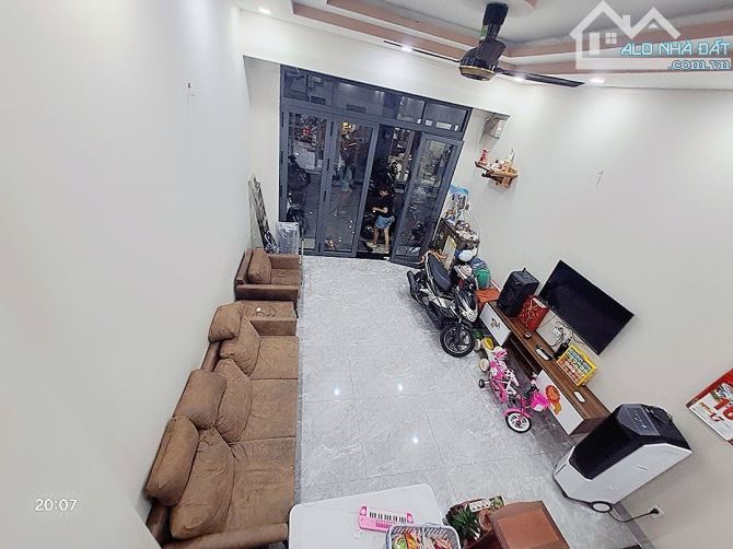 TÂN KỲ TÂN QUÝ - KHU PHÂN LÔ - HẺM ÔTÔ 7 CHỖ VÀO NHÀ - 51M2(4.1X12.5M) -3 TẦNG- 6,5 TỶ - 1