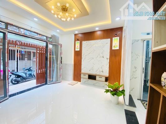 HẺM 3 GÁC THÔNG, SÁT CHỢ MỄ CỐC, MỄ CỐC, F15, Q8, 3 TẦNG ĐÚC MỚI, 34.0M2, 3.9 TỶ. - 1