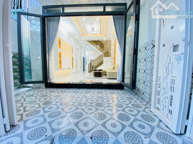 BÁN NHÀ DIỆN TÍCH KHỦNG - 110M2 - TT NHÀ BÈ - 2 TẦNG 4PN - SHR + HC - NHỈNH 5 TỶ - 1