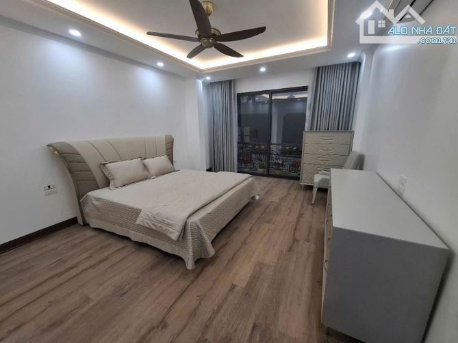BÁN NHÀ RIÊNG PHỐ HOÀNG CẦU QUẬN ĐỐNG ĐA - Ô TÔ ĐỖ CỬA NGÕ THÔNG - CHÀO GIÁ 15.3 TỶ CÓ TL. - 1