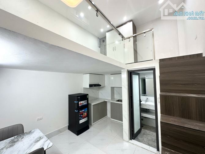 Cho Thuê CCMN 323 Xuân Đỉnh Bắc Từ Liêm 25m2 Gác Xép Cửa Sổ Thang Máy Full Nội Thất - 1