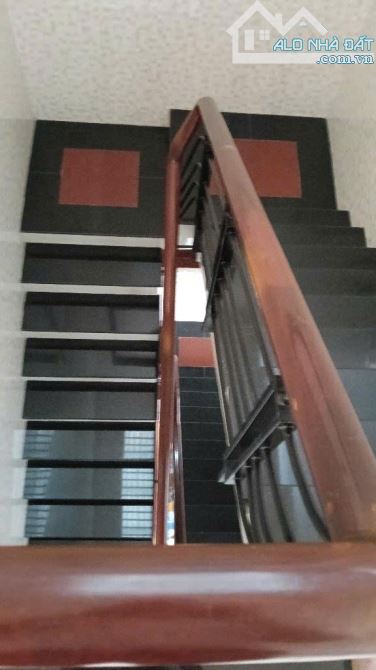 Nhà 3 tầng đường BÙI VĂN NGỮ, phường Hiệp Thành, Q12, dt 98,5m2(5/6,2mx18,5m)💵 8,4 tỷ - 12