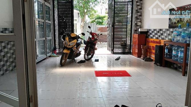 Nhà 3 tầng đường BÙI VĂN NGỮ, phường Hiệp Thành, Q12, dt 98,5m2(5/6,2mx18,5m)💵 8,4 tỷ - 14