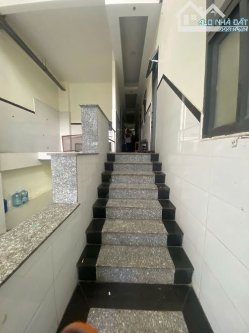 CHDV Hầm + 7 tầng, Trần Thị Trọng, 8X43M, 115 phòng, Doanh thu 300tr/th giá chỉ 41 tỷ X TL - 2