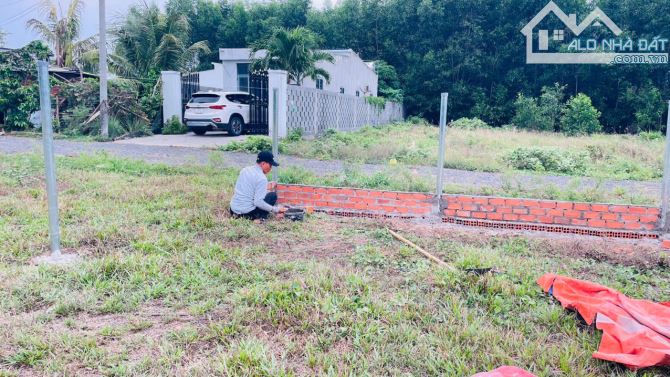 BÁN LÔ ĐẤT VƯỜN - ĐÃ VÂY RÀO KIÊN CỐ , NGANG 17M SÂU 54M VUÔNG ĐẸP - HUYỆN LONG ĐẤT - 2